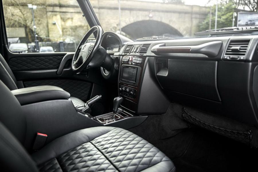 Интерьер Mercedes-Benz G320 by Project Kahn 2019 года  (фото 5 из 16)